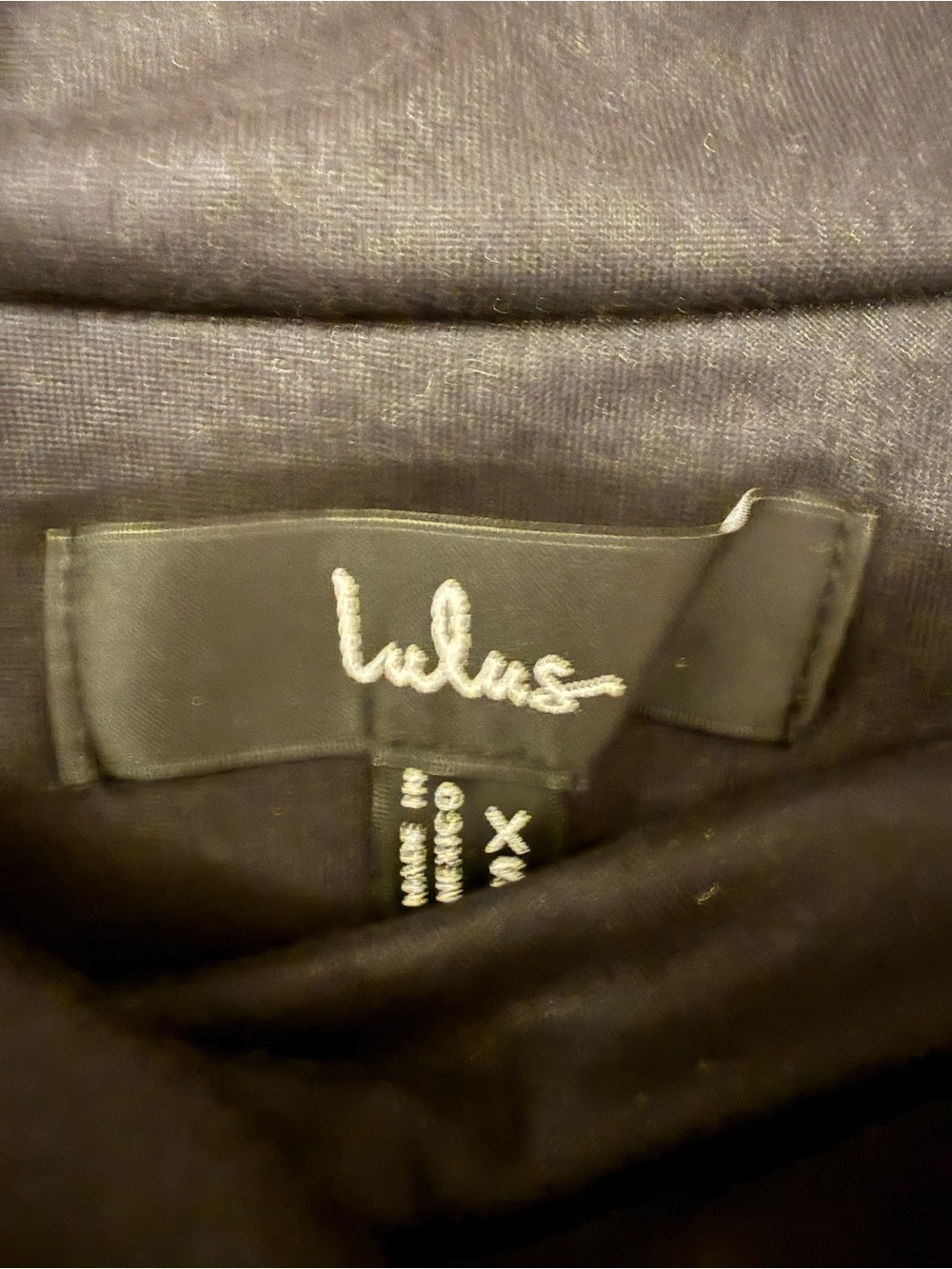 Lulu's Black Ruched Off-Shoulder Camisole - Picture 2 of 4